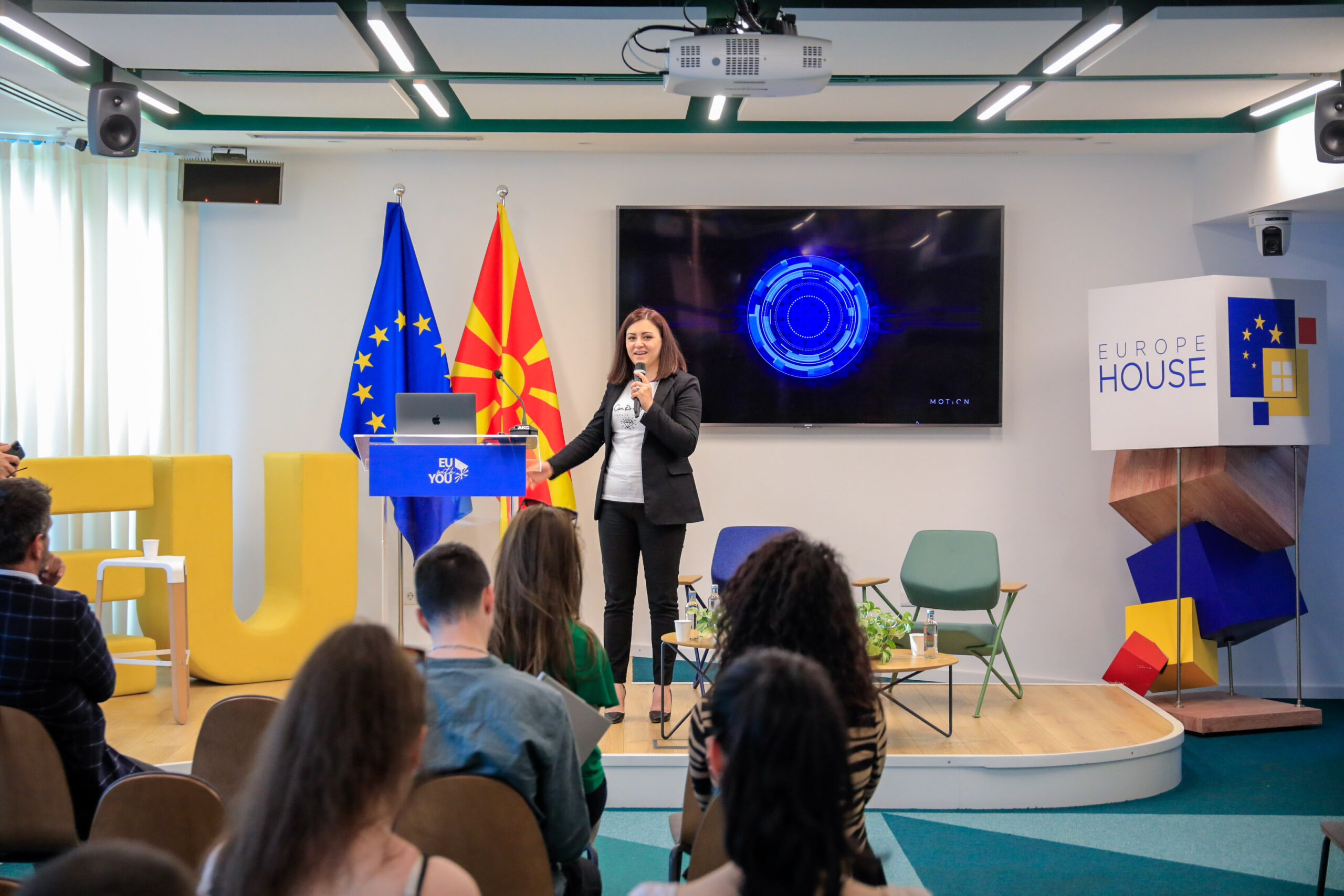 “The importance of going digital” event at Europe House Skopje